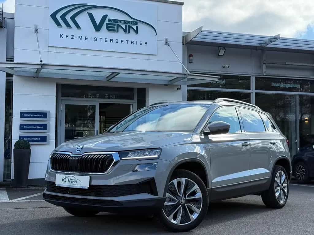 Skoda Karoq 1.5 TSI Style*RFK*SHZ*Navi*AHK*LED*ACC 10/2022-photo-1