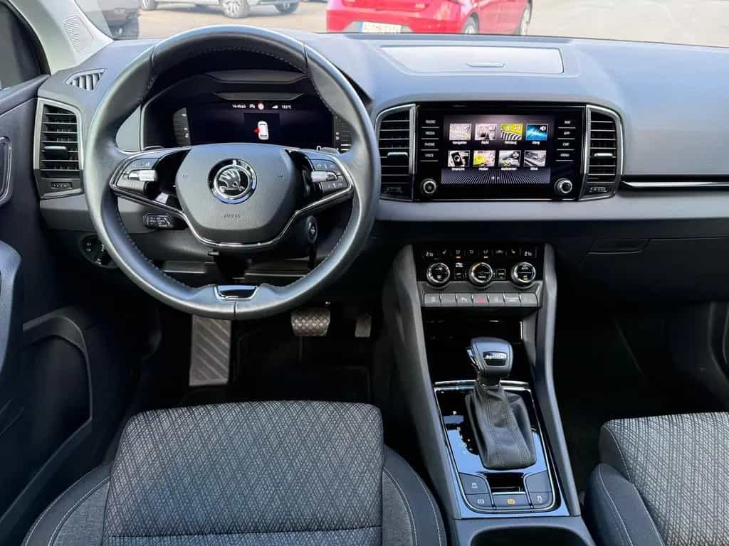 Skoda Karoq 1.5 TSI Style*RFK*SHZ*Navi*AHK*LED*ACC 10/2022-photo-11