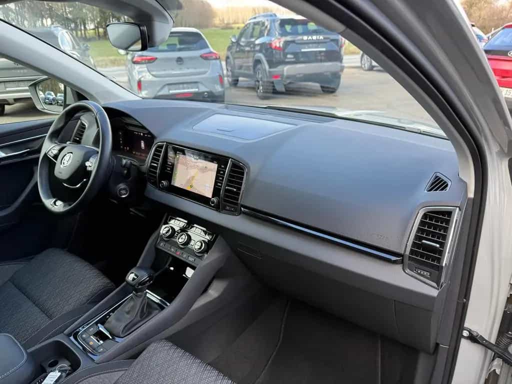 Skoda Karoq 1.5 TSI Style*RFK*SHZ*Navi*AHK*LED*ACC 10/2022-photo-18