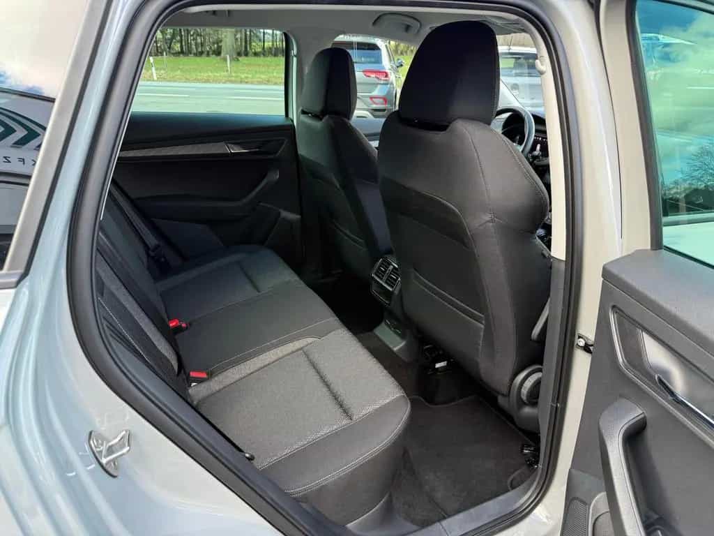 Skoda Karoq 1.5 TSI Style*RFK*SHZ*Navi*AHK*LED*ACC 10/2022-photo-19