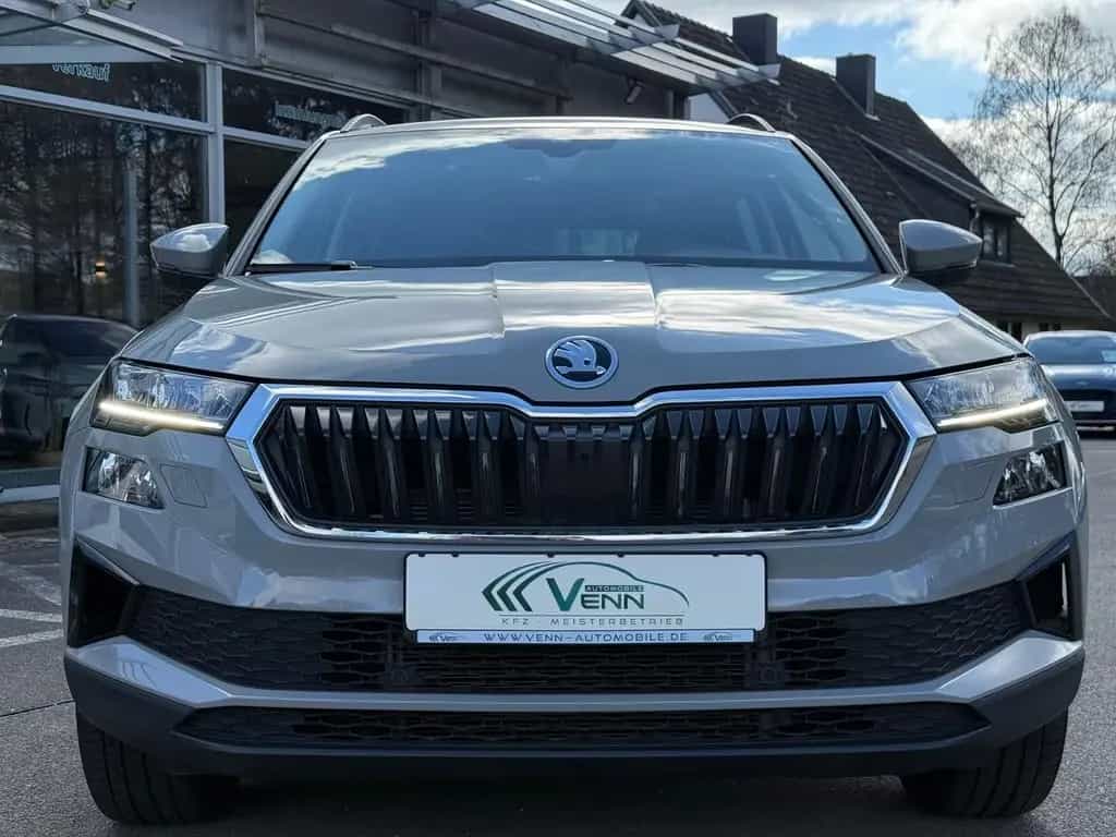 Skoda Karoq 1.5 TSI Style*RFK*SHZ*Navi*AHK*LED*ACC 10/2022-photo-2