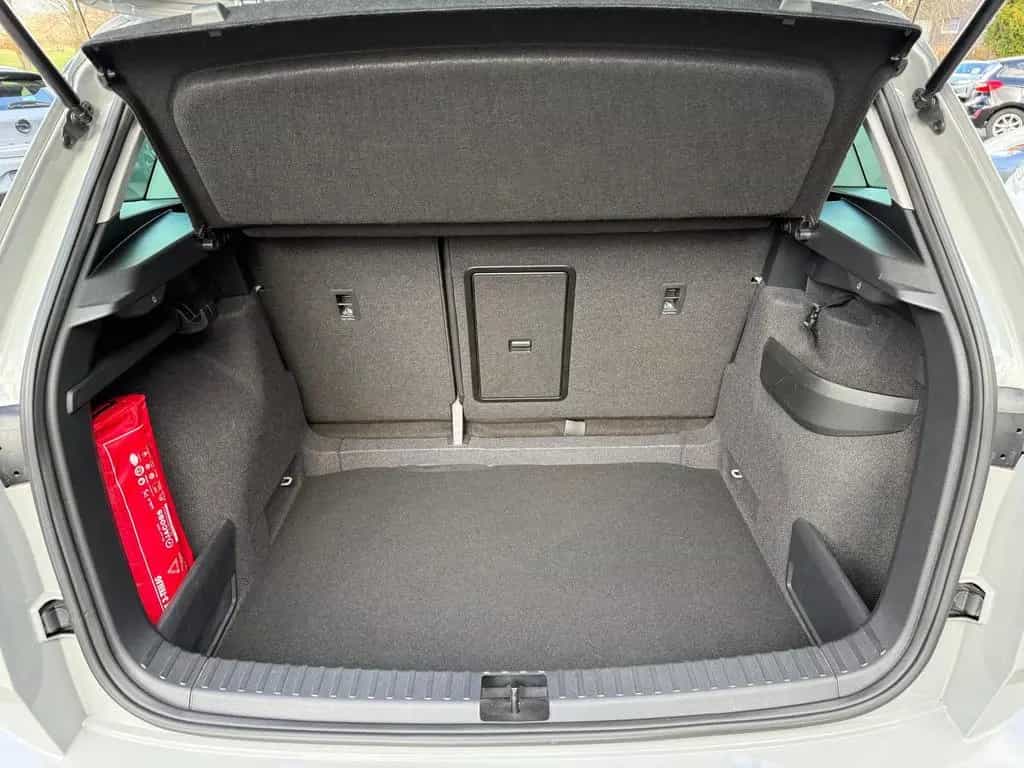 Skoda Karoq 1.5 TSI Style*RFK*SHZ*Navi*AHK*LED*ACC 10/2022-photo-20