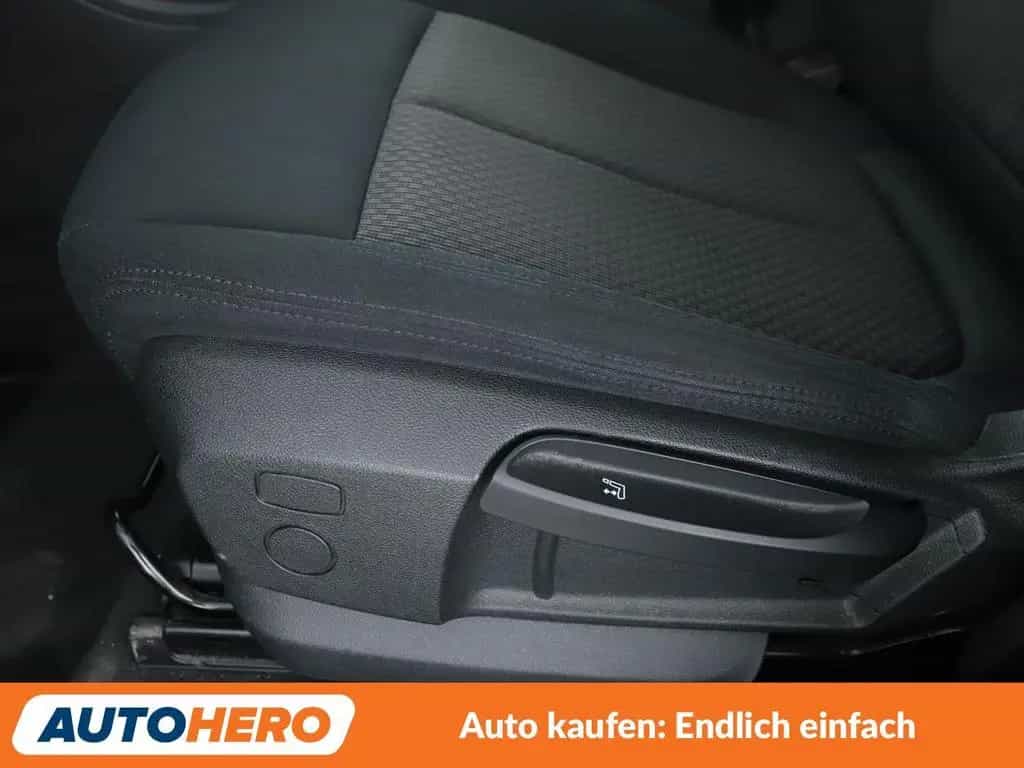 BMW X1 sDrive 18i Advantage *PDC*TEMPO*SHZ*KLIMA* 12/2018-photo-24