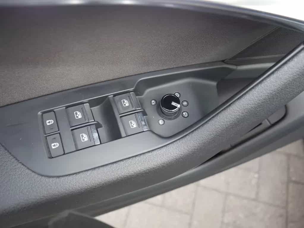 Audi A6 Avant 40 2.0 TDI DSG AHK NAVI SITZHZG LED RFK 06/2019-photo-9