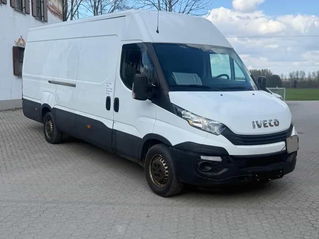 Iveco Daily Kasten V Radstand 4100 35 S12 EURO6 09/2018-photo-2