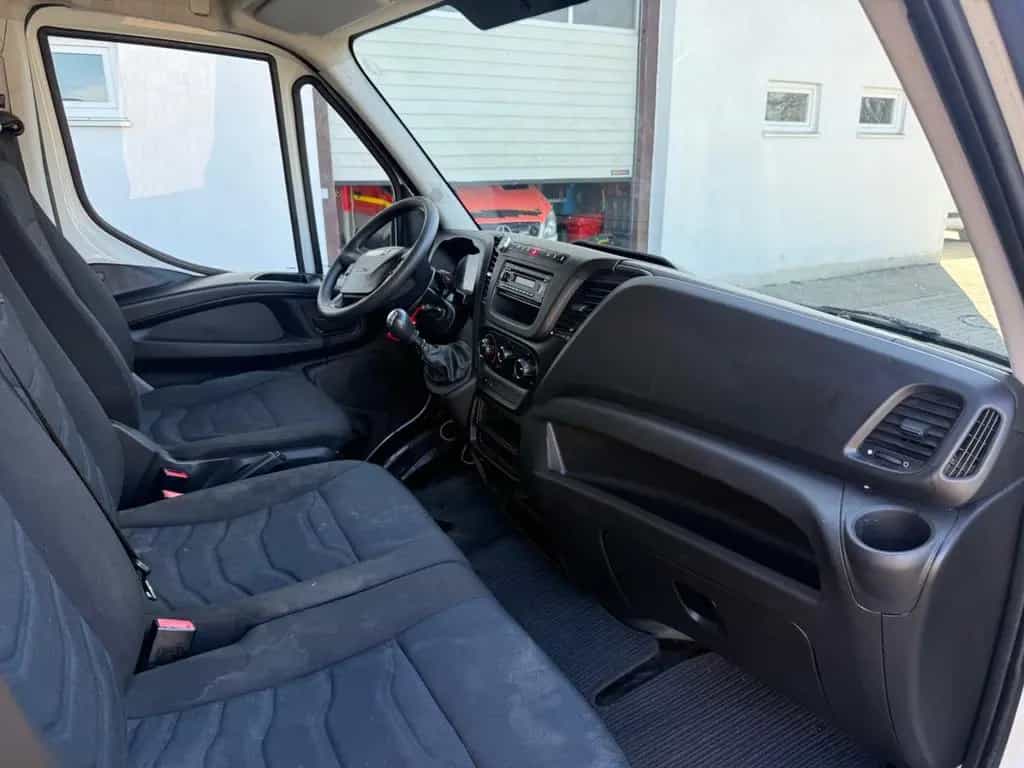 Iveco Daily Kasten V Radstand 4100 35 S12 EURO6 09/2018-photo-8