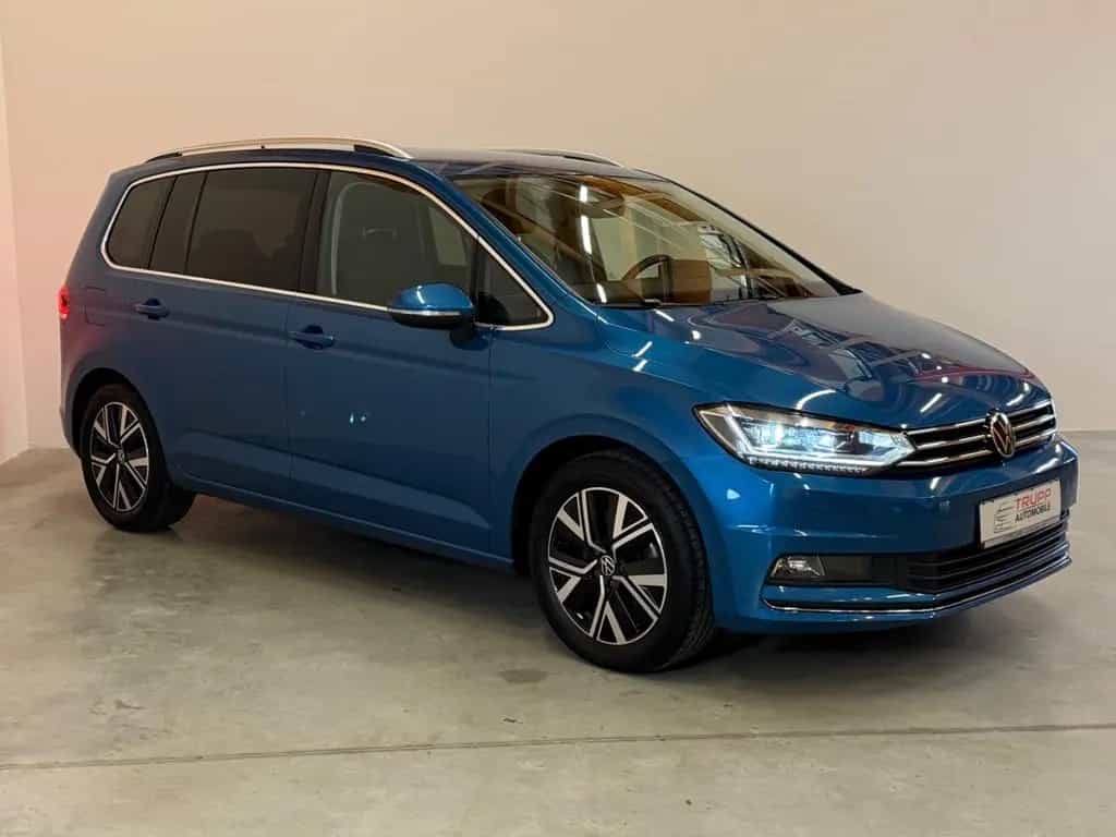 Volkswagen Touran 1,5TSI Highline/LED/AHK/R-Kamera/Navi/SH 01/2023-photo-3