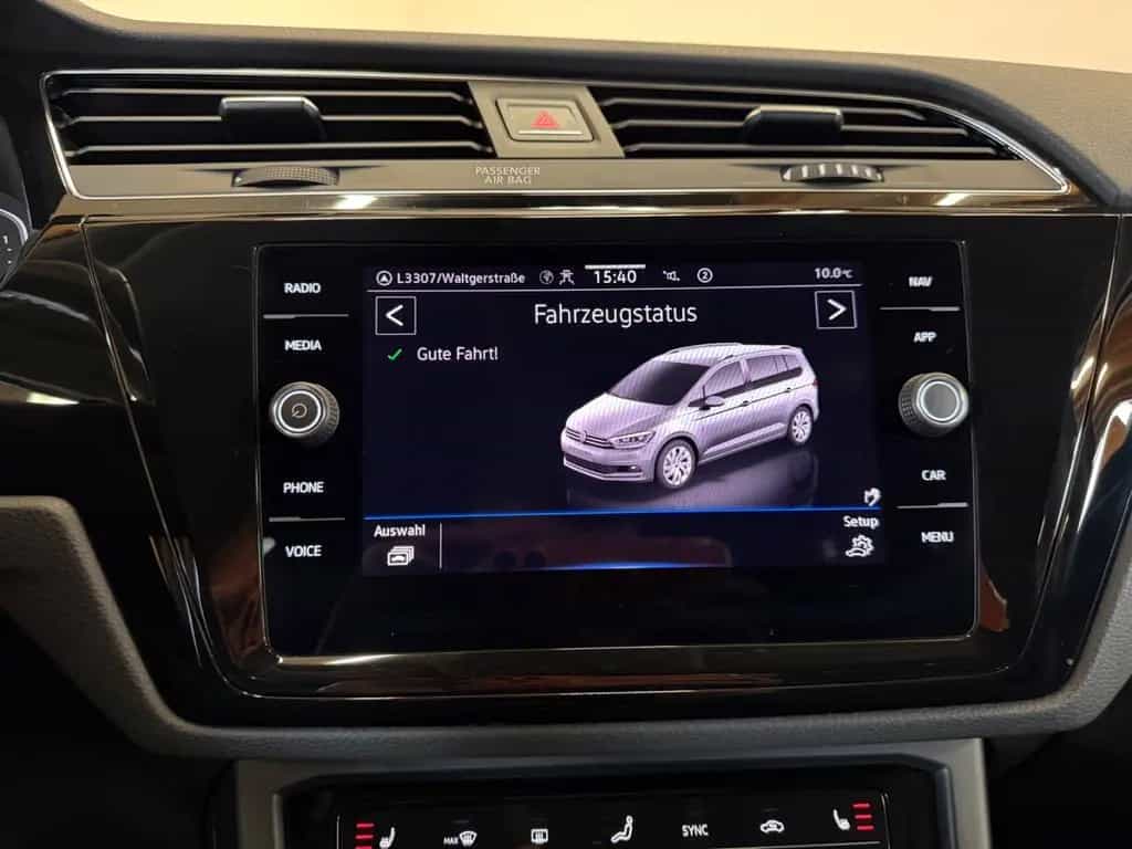 Volkswagen Touran 1,5TSI Highline/LED/AHK/R-Kamera/Navi/SH 01/2023-photo-30