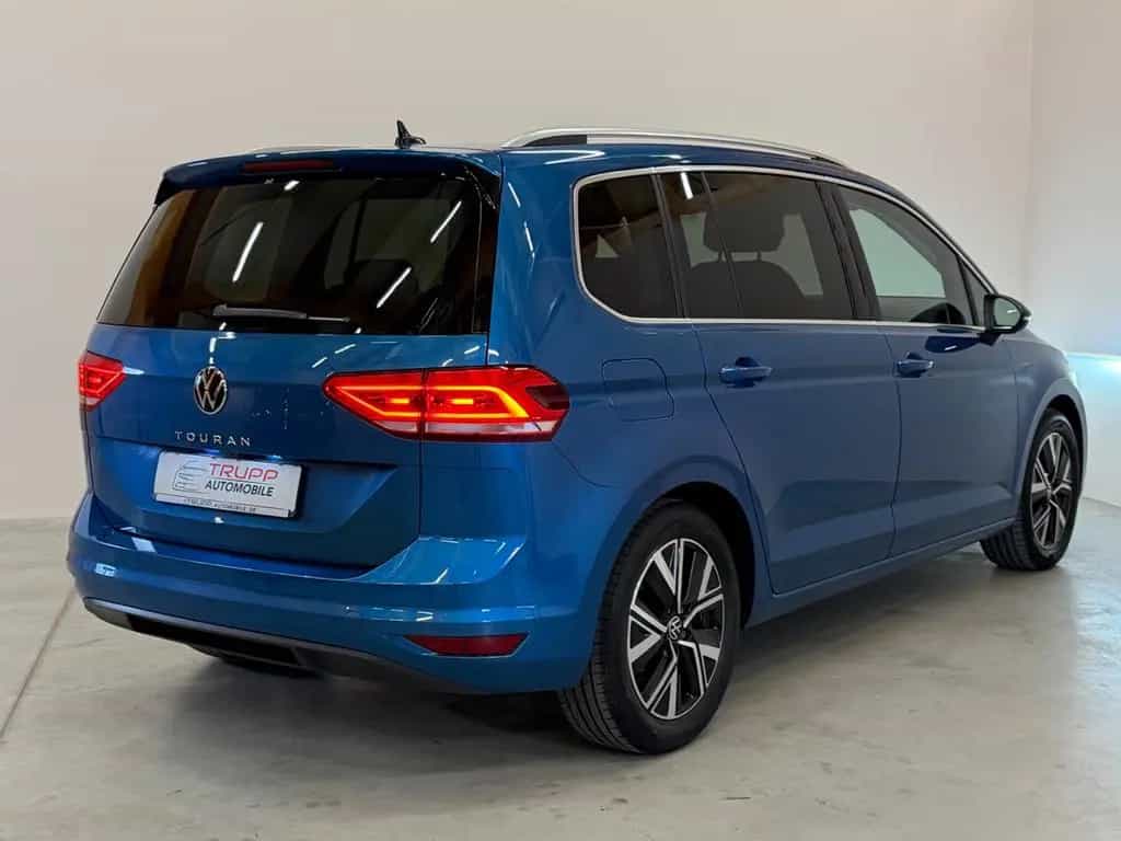 Volkswagen Touran 1,5TSI Highline/LED/AHK/R-Kamera/Navi/SH 01/2023-photo-6