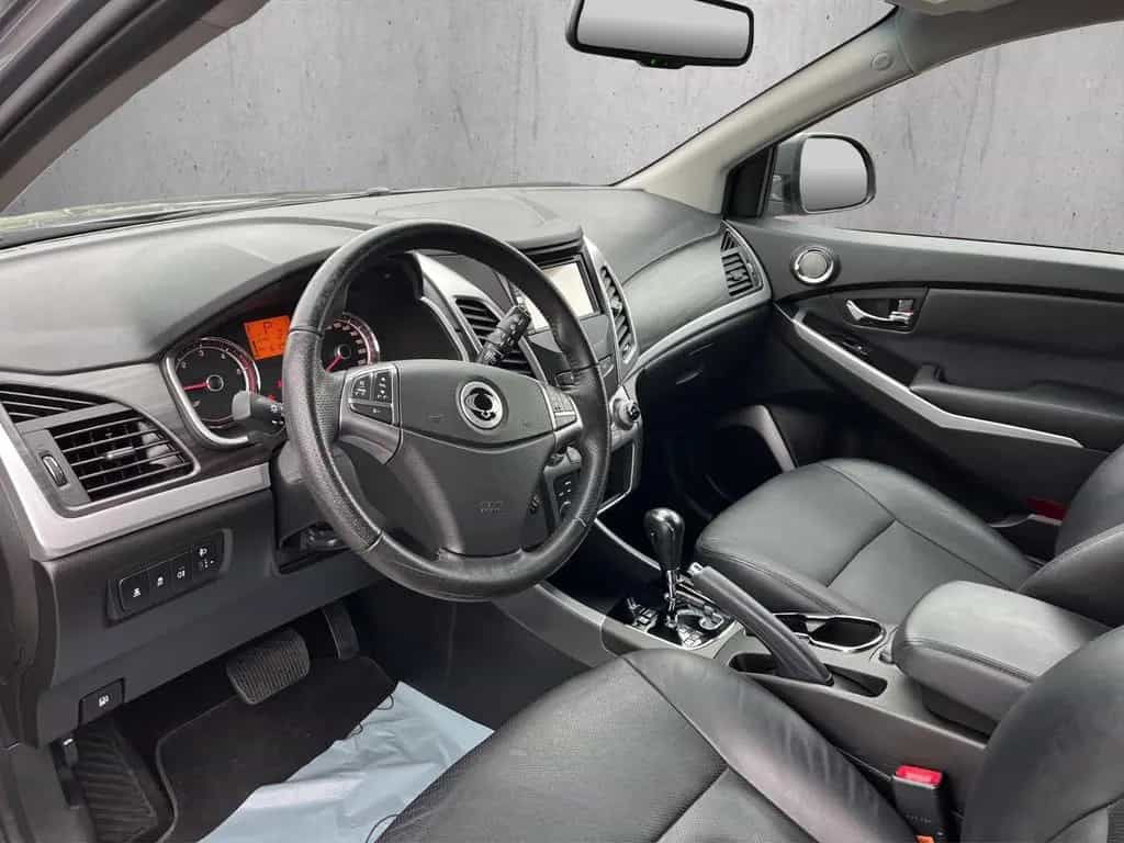 Ssangyong Korando Crystal 4x4 AHK/KLIMAA/KAMERA/NAVI/PDC 06/2015-photo-11