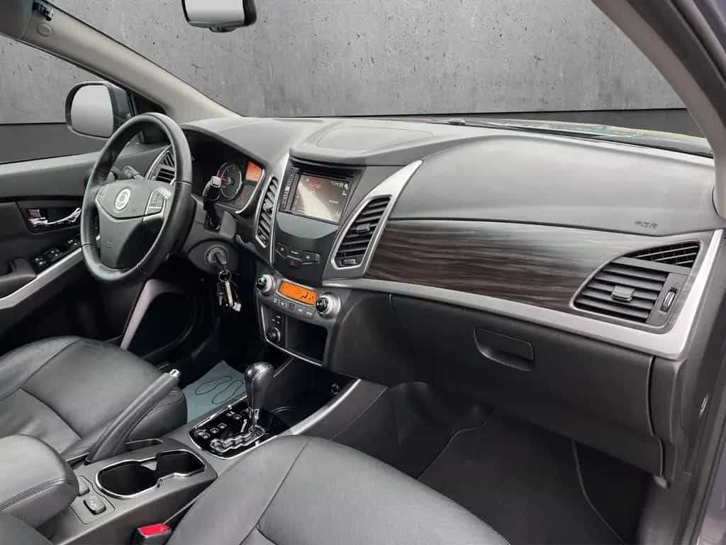 Ssangyong Korando Crystal 4x4 AHK/KLIMAA/KAMERA/NAVI/PDC 06/2015-photo-19