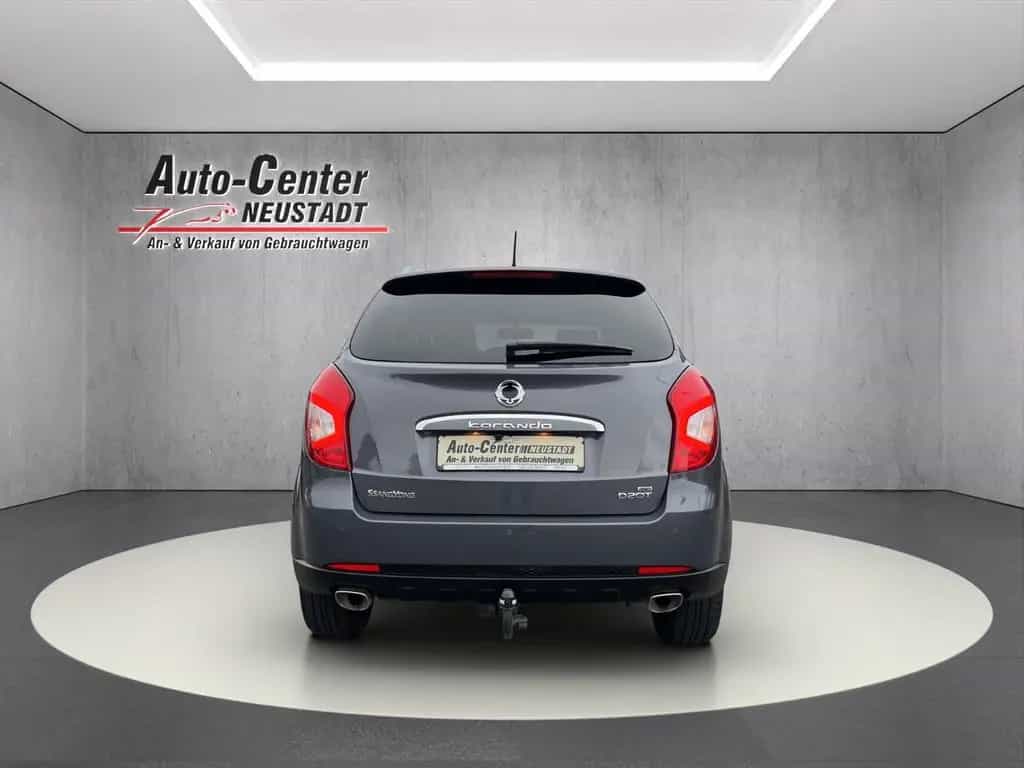 Ssangyong Korando Crystal 4x4 AHK/KLIMAA/KAMERA/NAVI/PDC 06/2015-photo-3