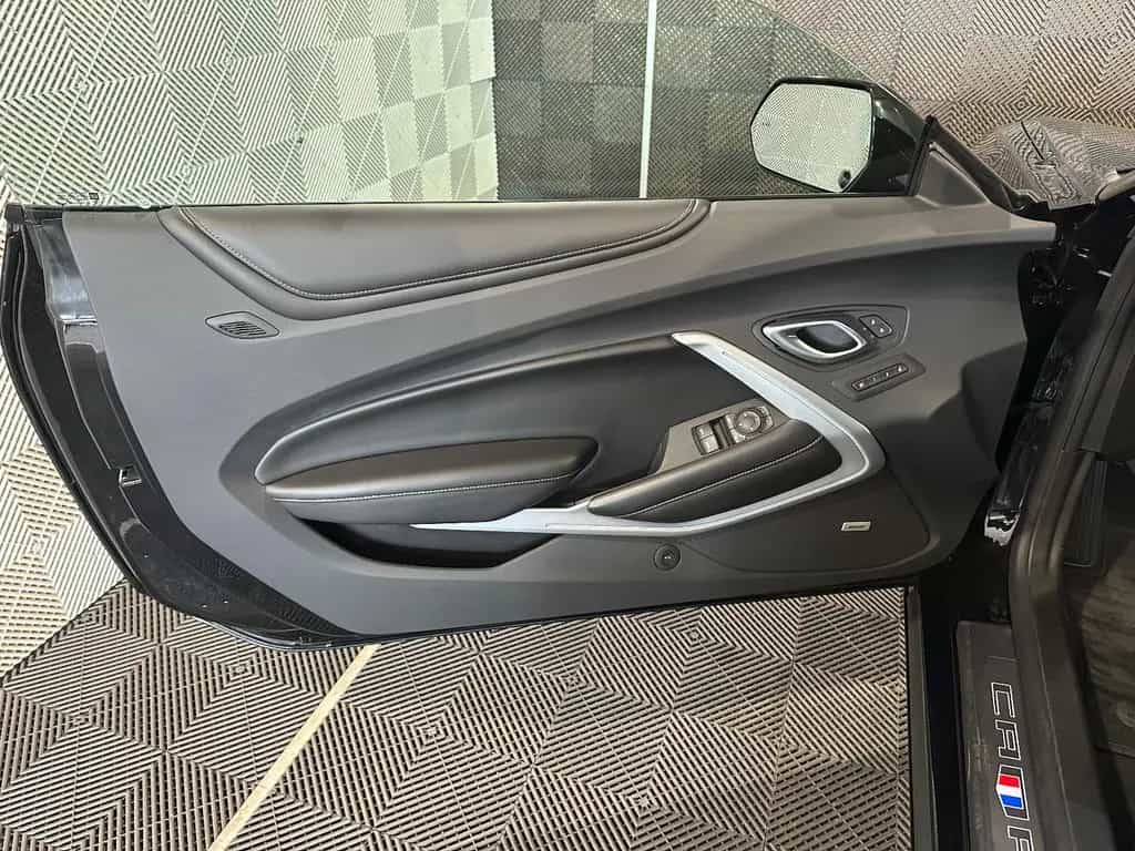 Chevrolet Camaro Cabriolet 6.2*SS*XENON-MRC-BOSE-R.KAM-HUD 03/2019-photo-19