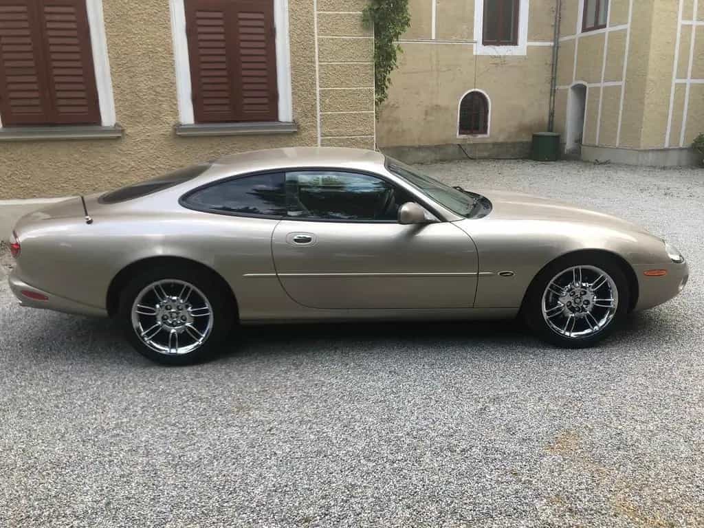 Jaguar XK8 Youngtimer / Chrom 03/2001-photo-1