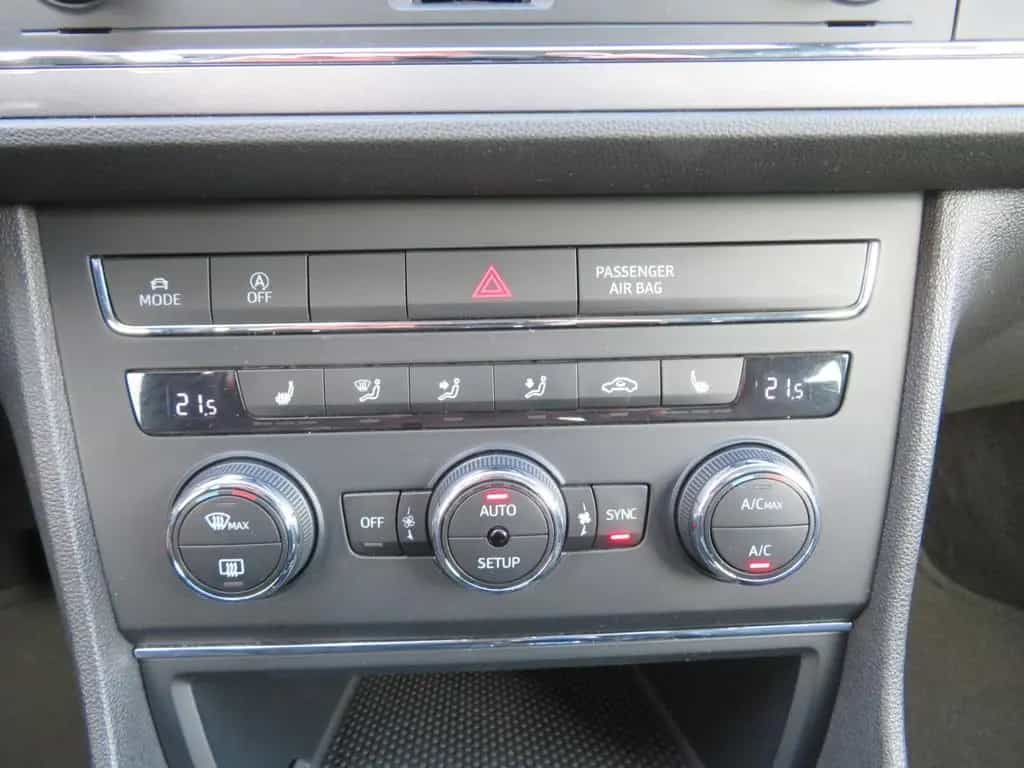 Seat Leon SC FR 1.4TSI *VOLL-LED*SHZ*EPH-HI*TEMP* 11/2015-photo-42