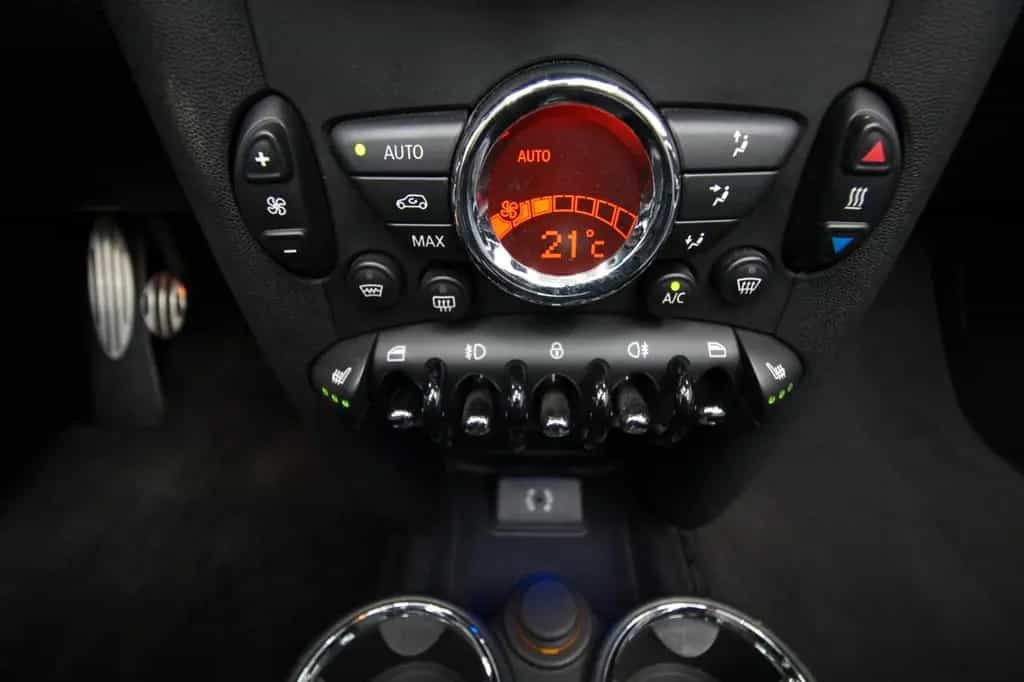 MINI Cooper S Roadster Xenon 80TKM Leder 08/2013-photo-25