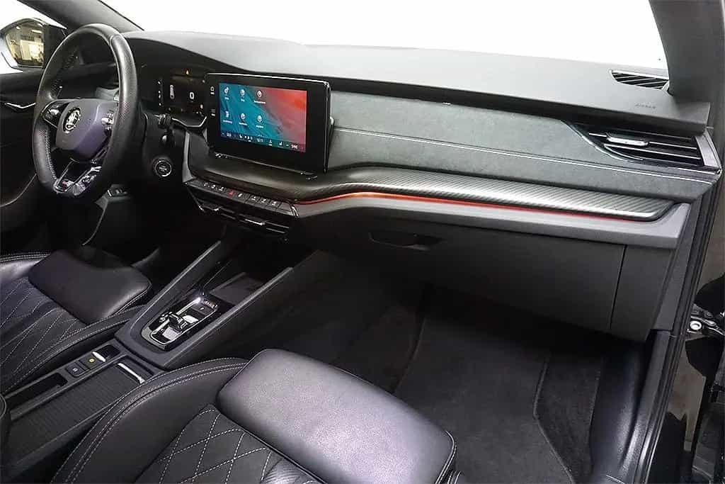 Skoda Octavia 2.0TDI DSG RS 4x4 Virtual-Pano-Standh. 02/2023-photo-13