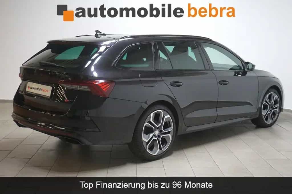 Skoda Octavia 2.0TDI DSG RS 4x4 Virtual-Pano-Standh. 02/2023-photo-3