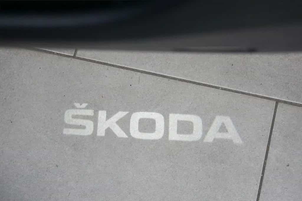 Skoda Octavia 2.0TDI DSG RS 4x4 Virtual-Pano-Standh. 02/2023-photo-6