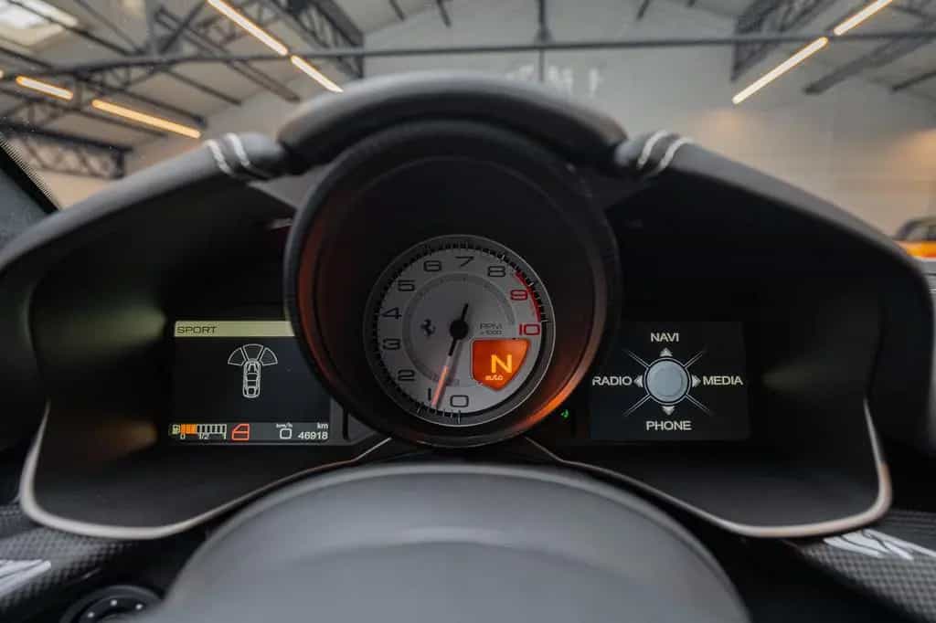 Ferrari F12 berlinetta *Grigio Ferro / French Origin* 04/2014-photo-13