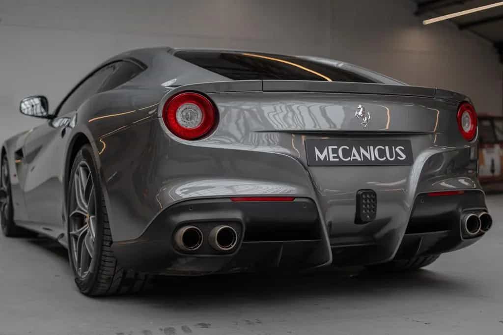Ferrari F12 berlinetta *Grigio Ferro / French Origin* 04/2014-photo-40