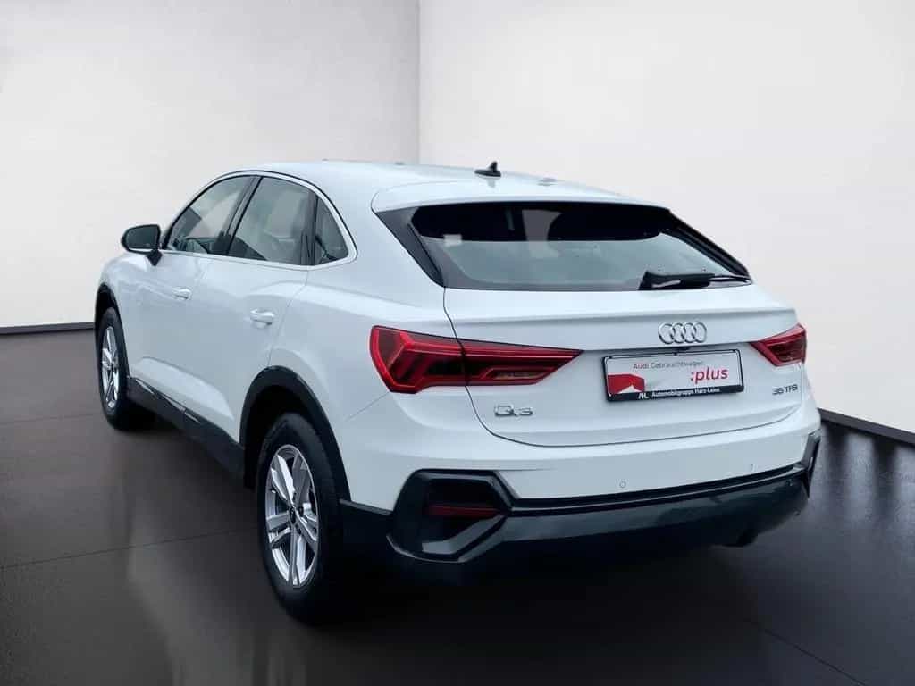 Audi Q3 Sportback 35 TFSI S-tronic LED Navi RFK PDC 09/2020-photo-3