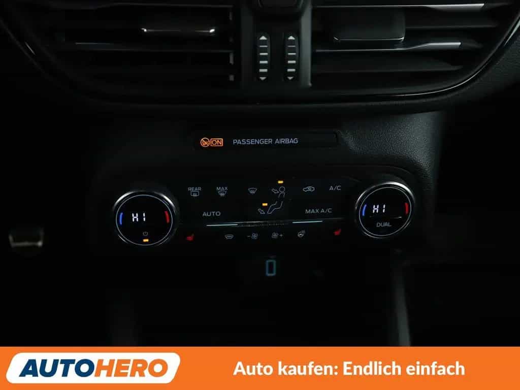 Ford Focus 1.5 EcoBoost ST-Line *NAVI*CAM*ACC*SHZ*LHZ 04/2019-photo-22