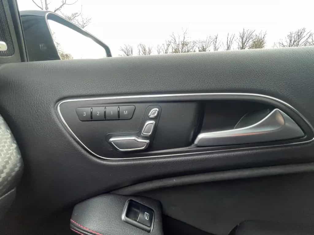 Mercedes-Benz A 45 AMG 4m Pano Navi KeyGo Perf.-Abgas. Nightp. 12/2016-photo-25