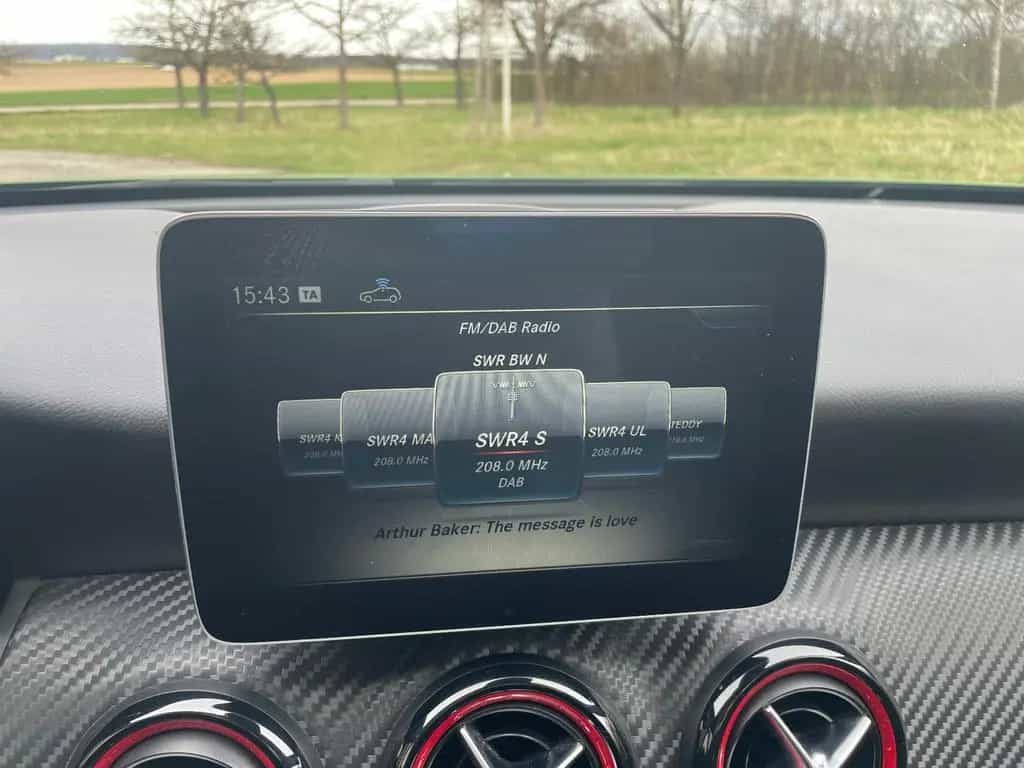 Mercedes-Benz A 45 AMG 4m Pano Navi KeyGo Perf.-Abgas. Nightp. 12/2016-photo-30