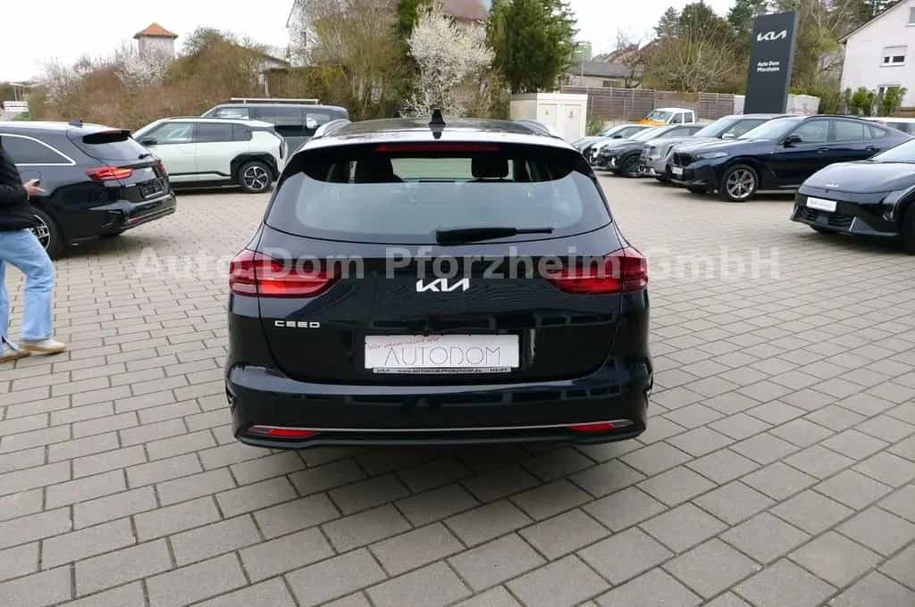 Kia Ceed SW 1.5 T-GDI DCT Spirit/UVO/LED 12/2024-photo-4