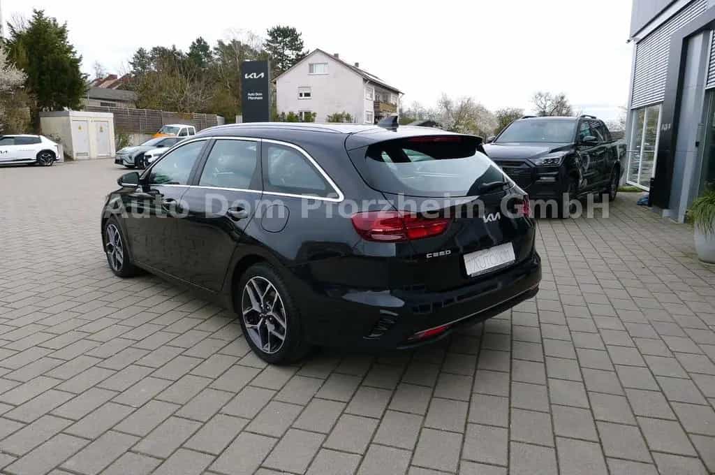 Kia Ceed SW 1.5 T-GDI DCT Spirit/UVO/LED 12/2024-photo-5