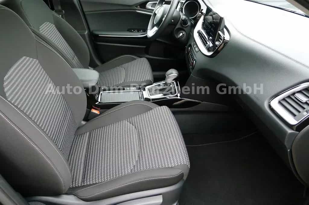 Kia Ceed SW 1.5 T-GDI DCT Spirit/UVO/LED 12/2024-photo-6