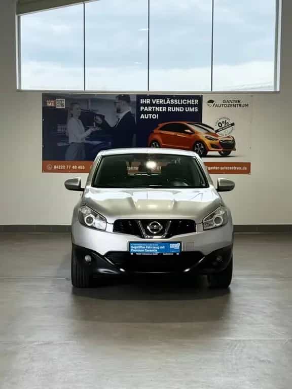 Nissan Qashqai Acenta 2.0l AHK+EBD 03/2011-photo-6