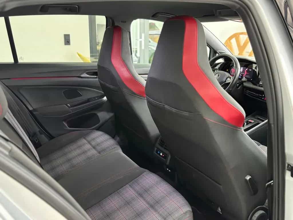 Volkswagen Golf 8 2.0TSI GTI 245PS/Navi/Led/Kamera 02/2022-photo-18