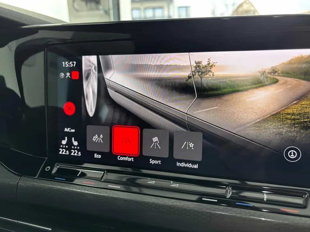 Volkswagen Golf 8 2.0TSI GTI 245PS/Navi/Led/Kamera 02/2022-photo-24
