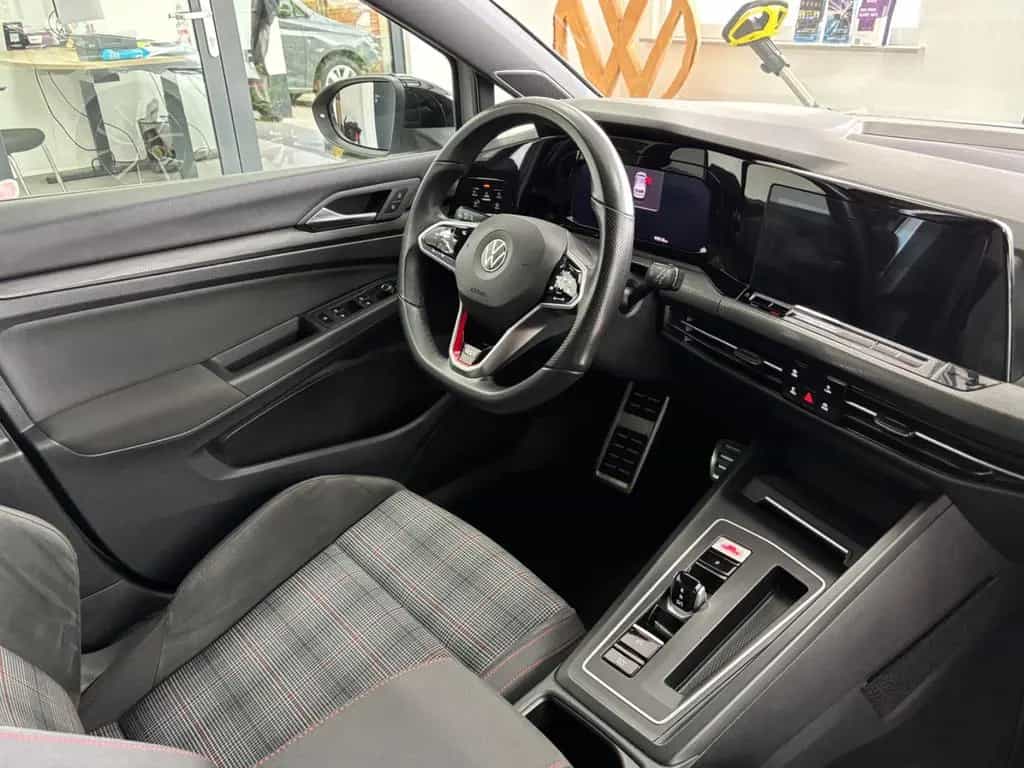 Volkswagen Golf 8 2.0TSI GTI 245PS/Navi/Led/Kamera 02/2022-photo-29