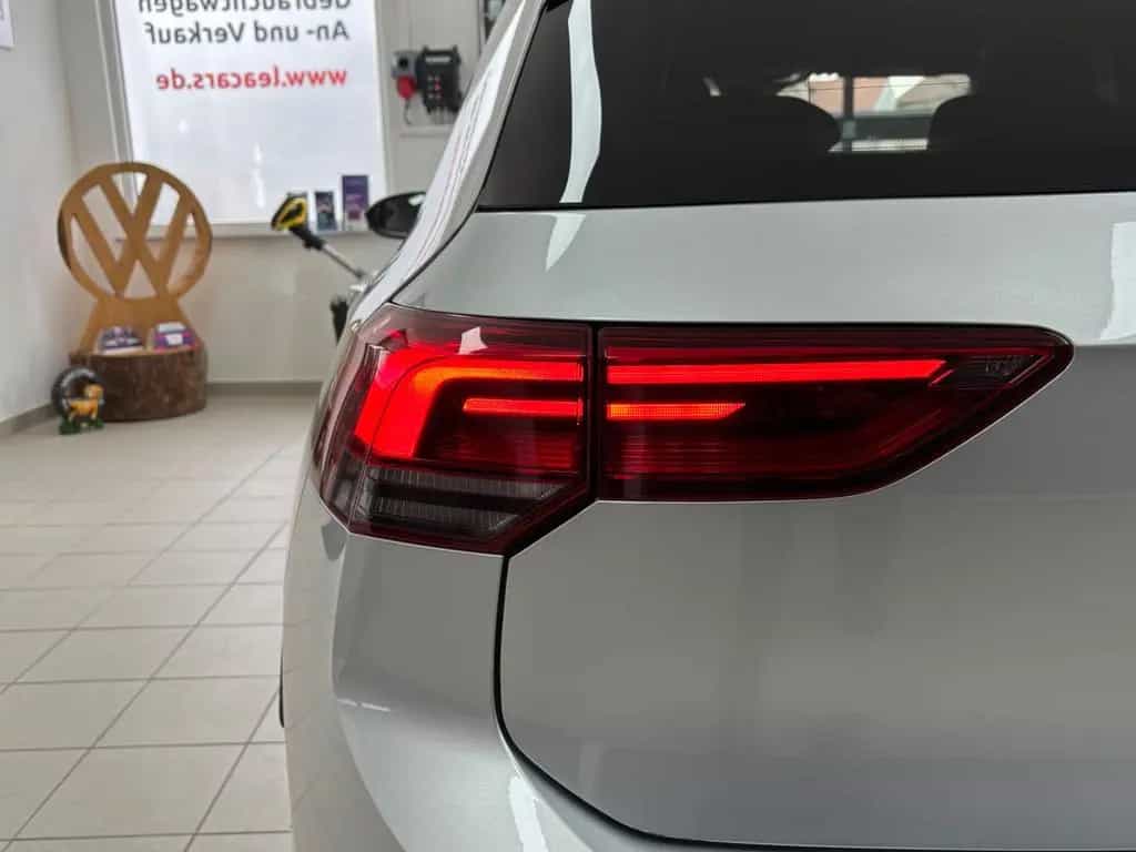 Volkswagen Golf 8 2.0TSI GTI 245PS/Navi/Led/Kamera 02/2022-photo-9