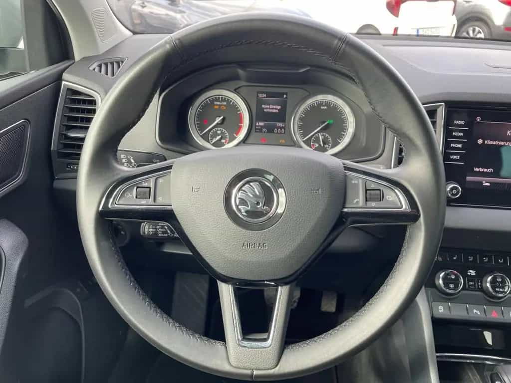 Skoda Karoq Style LED Navi totWinkAss induktivLaden 03/2018-photo-11