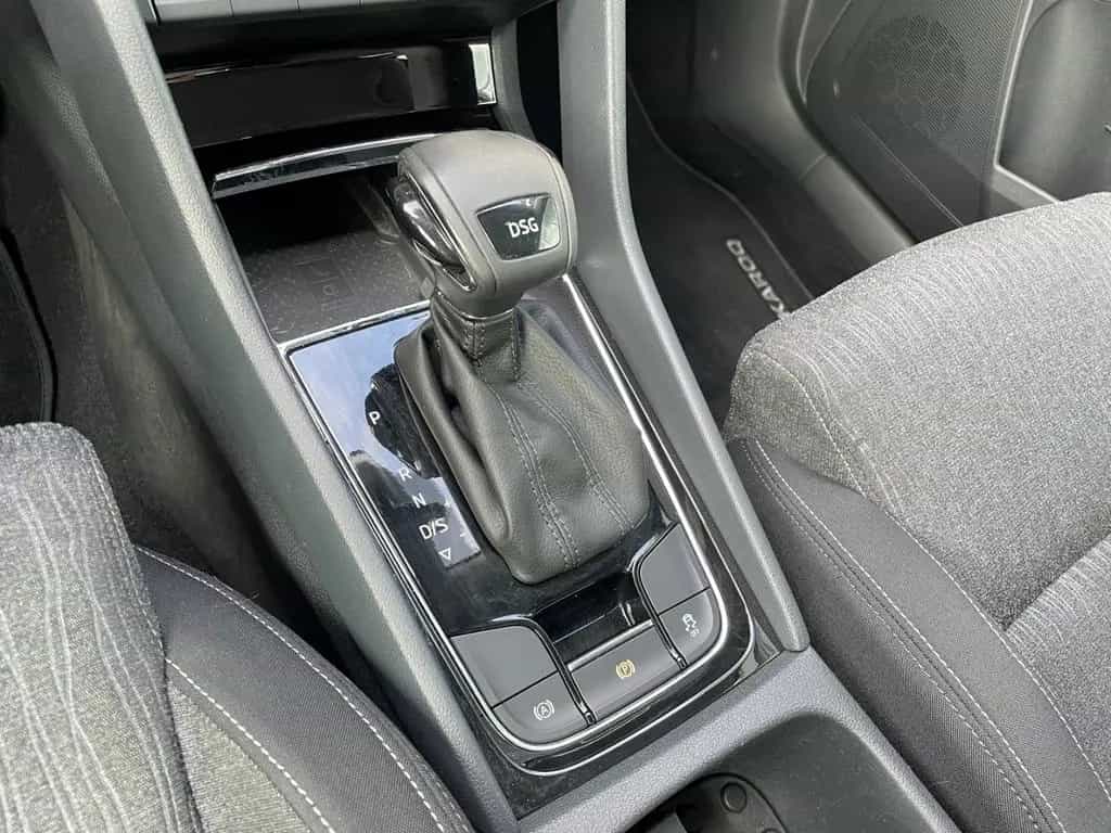 Skoda Karoq Style LED Navi totWinkAss induktivLaden 03/2018-photo-17