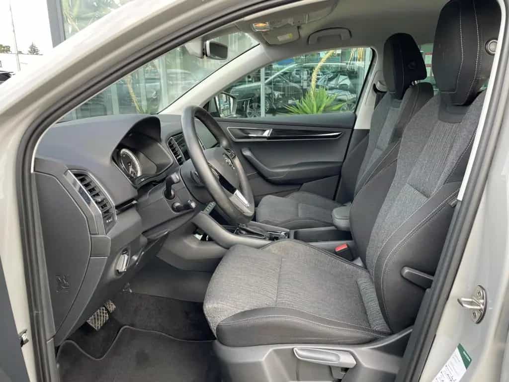 Skoda Karoq Style LED Navi totWinkAss induktivLaden 03/2018-photo-20