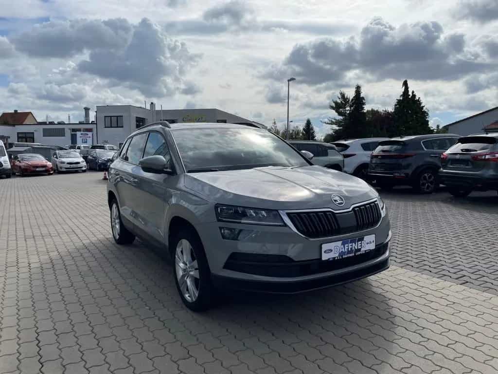 Skoda Karoq Style LED Navi totWinkAss induktivLaden 03/2018-photo-4