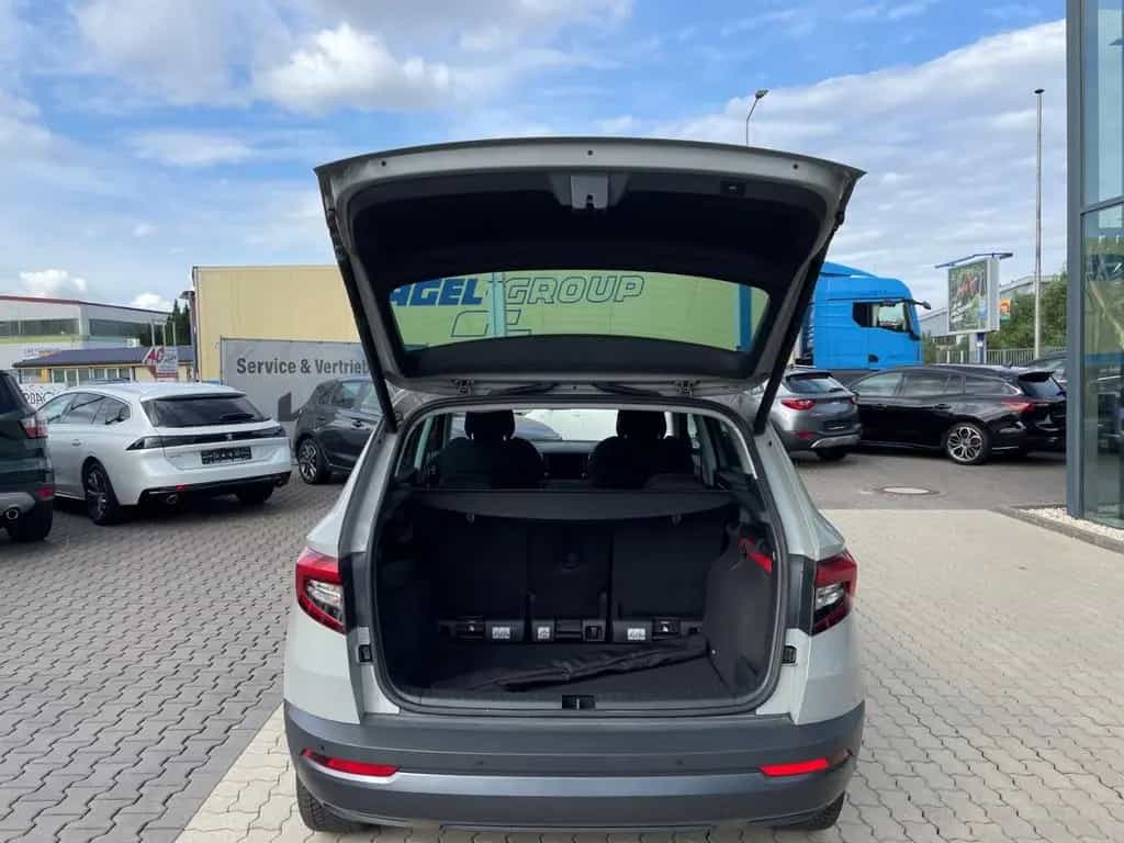 Skoda Karoq Style LED Navi totWinkAss induktivLaden 03/2018-photo-8
