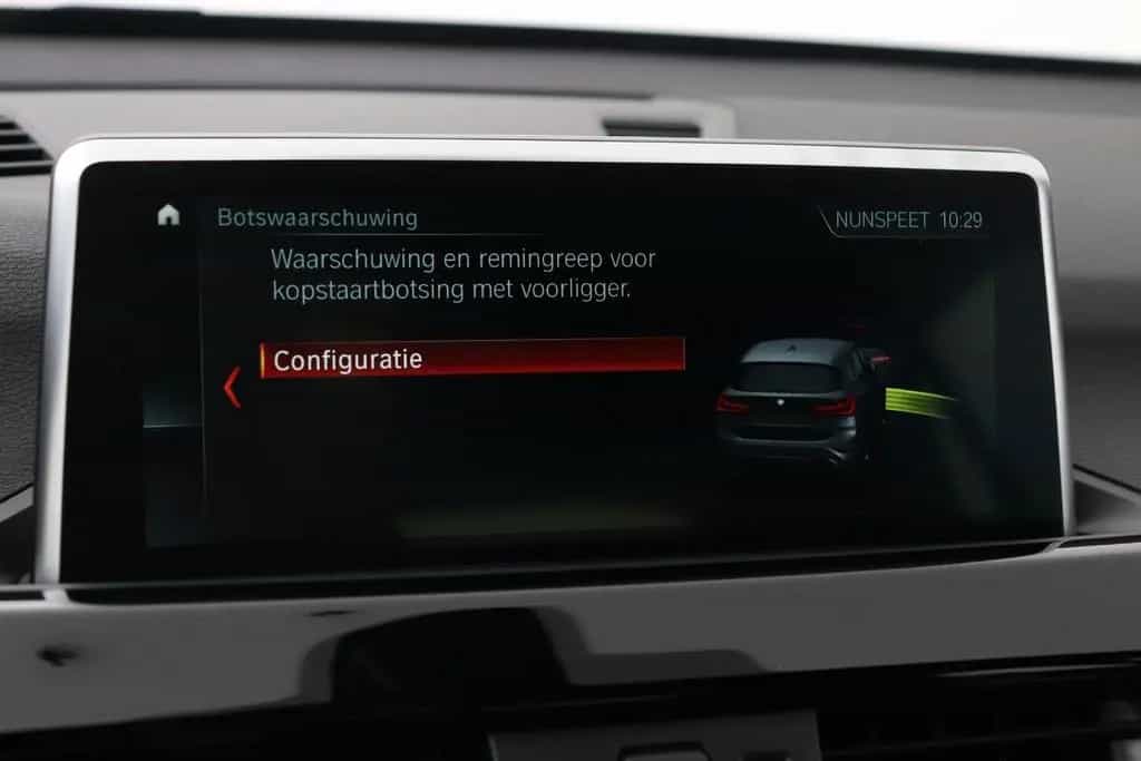 BMW X1 xDrive20i High Executive | Aut | Leder | Head 01/2018-photo-13
