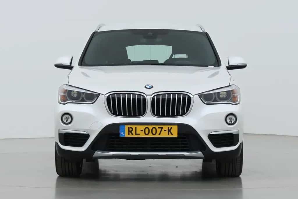 BMW X1 xDrive20i High Executive | Aut | Leder | Head 01/2018-photo-15