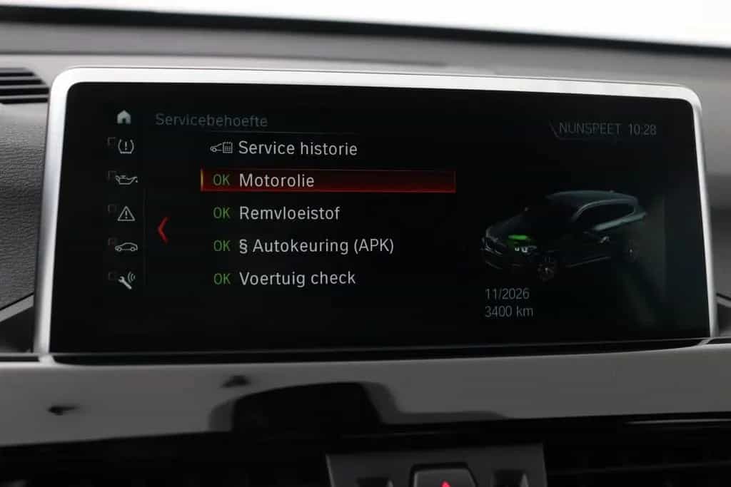 BMW X1 xDrive20i High Executive | Aut | Leder | Head 01/2018-photo-27