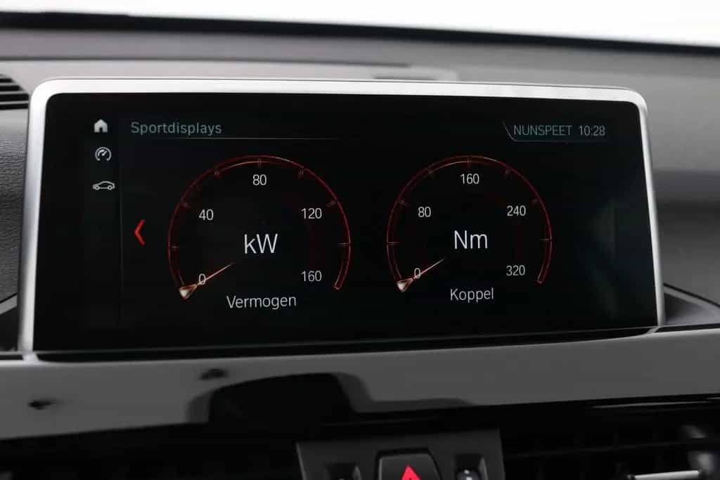BMW X1 xDrive20i High Executive | Aut | Leder | Head 01/2018-photo-29