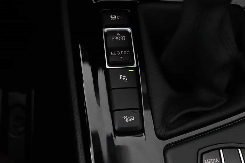 BMW X1 xDrive20i High Executive | Aut | Leder | Head 01/2018-photo-32