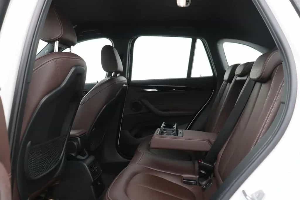 BMW X1 xDrive20i High Executive | Aut | Leder | Head 01/2018-photo-40