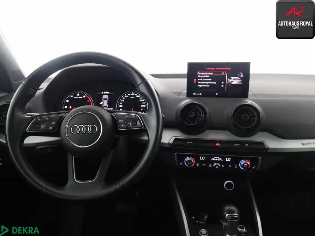 Audi Q2 40 TFSI qu S LINE 19Z PANORAMA,KEYLESS,BANG+O 08/2018-photo-9