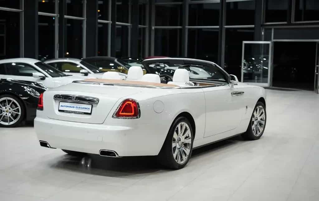 Rolls-Royce Dawn 09/2016-photo-31